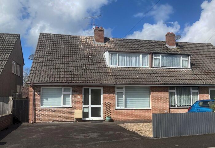 3 Bedroom Semi-Detached House To Rent In St Andrews Road, Cheddar, BS27
