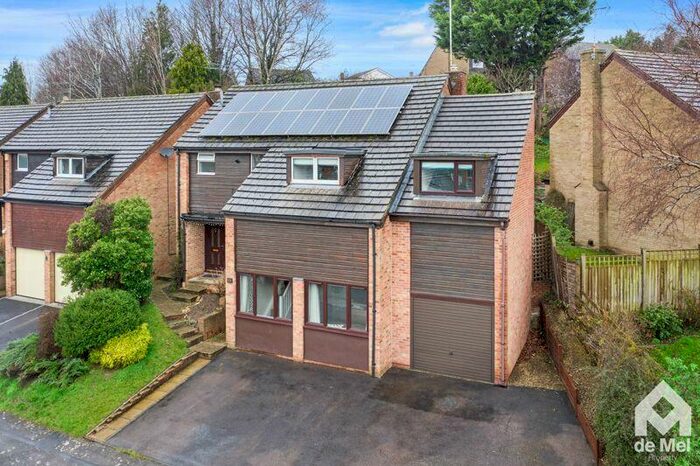 5 Bedroom Detached House For Sale In Hartlebury Way, Charlton Kings, GL52