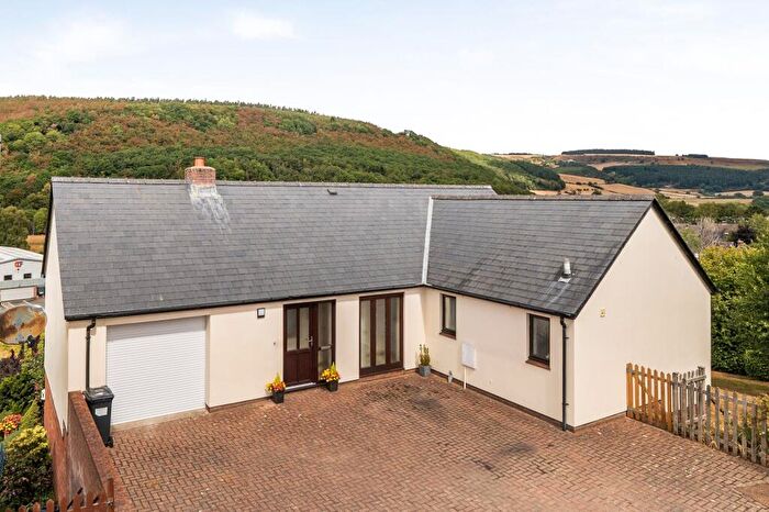 4 Bedroom House For Sale In Noble Court, Knighton, LD7
