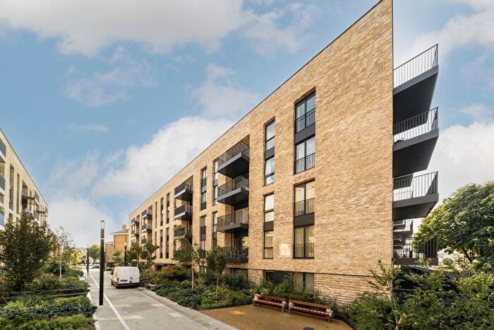 2 Bedroom Flat To Rent In Fisherton Street, London, NW8