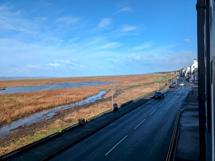 2 Bedroom Flat For Sale In Grenfell Park, Parkgate, Neston, CH64