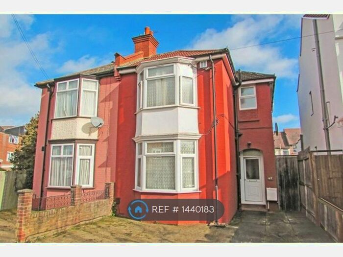 3 Bedroom Semi-Detached House To Rent In Lorne Road, Harrow, HA3