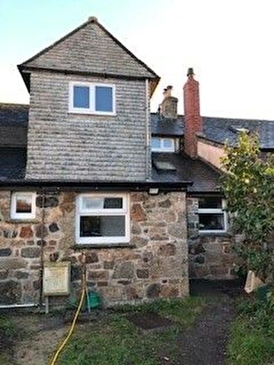 2 Bedroom Cottage To Rent In Long Rock, TR20