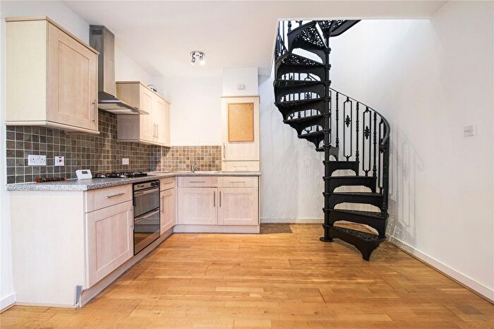 1 Bedroom Property To Rent In Balham High Road, SW17