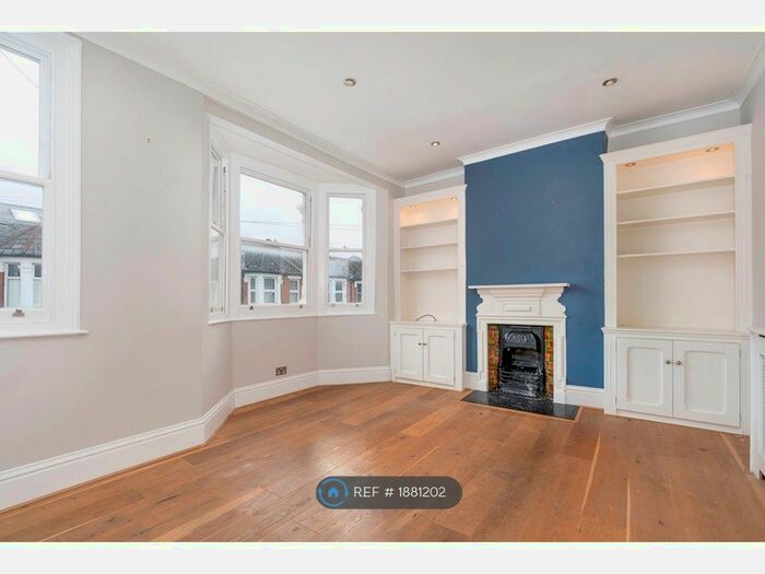 2 Bedroom Flat To Rent In Thorndean Street, London, SW18