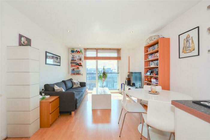 1 Bedroom Apartment To Rent In Brewhouse House Yard, Clerkenwell, London, EC1V