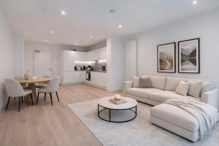 1 Bedroom Flat To Rent In Royal Crest Avenue, London, E16