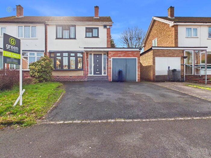 3 Bedroom Semi Detached House For Sale In Longmeadow Close, Sutton Coldfield ., B75