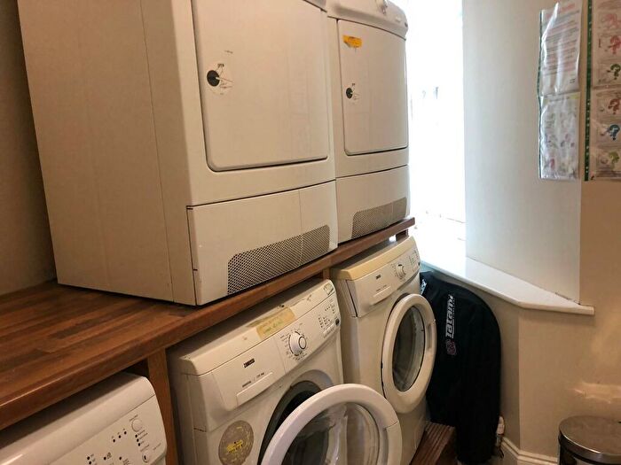 18 Bedroom Flat To Rent In Clayton Road, Jesmond, Newcastle Upon Tyne, NE2