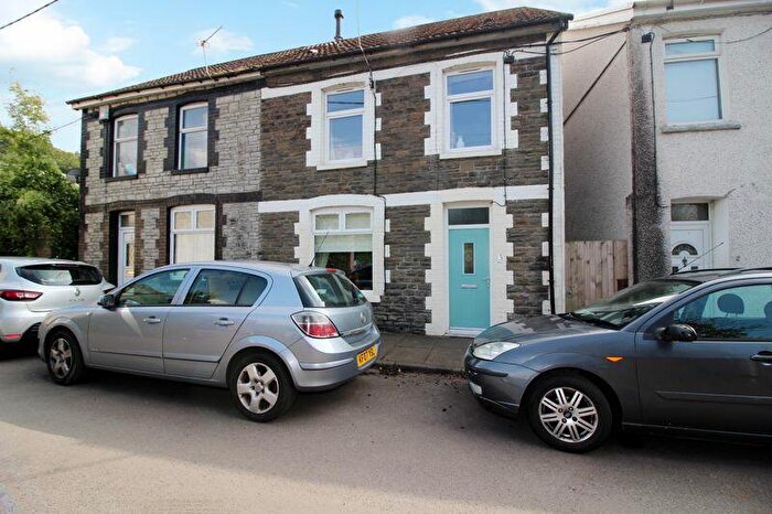 3 Bedroom Terraced House For Sale In Park Place, Cilfynydd, Pontypridd, CF37