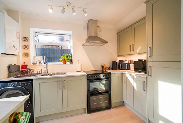 2 Bedroom End Of Terrace House For Sale In Barford Road, Shirley, B90