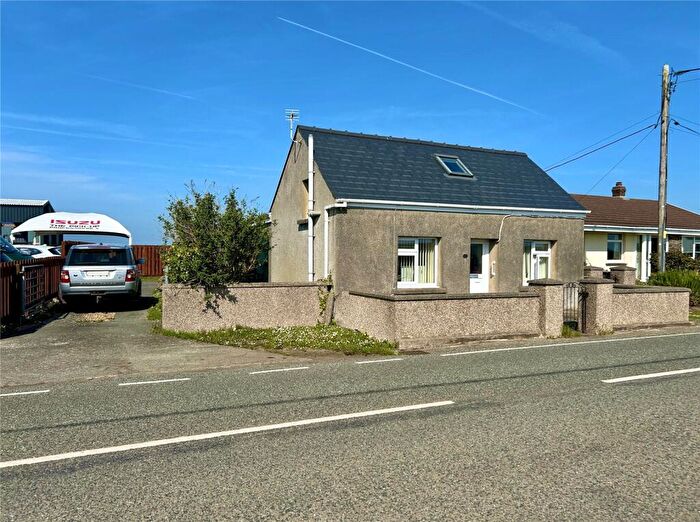 3 Bedroom Bungalow For Sale In Sardis, Milford Haven, Pembrokeshire, SA73