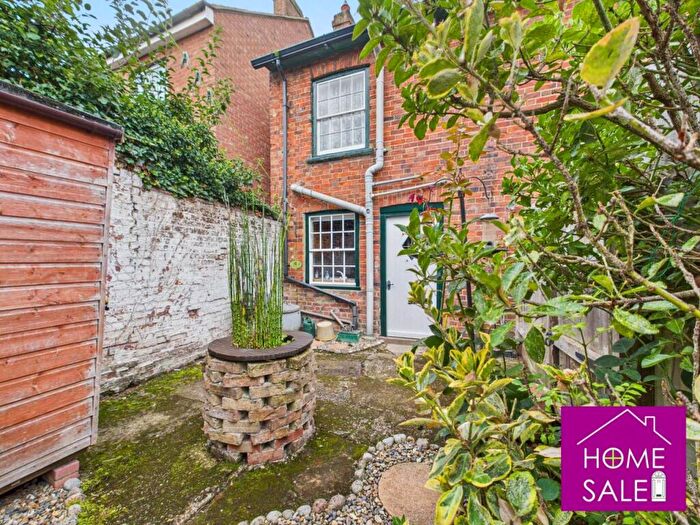 1 Bedroom End Of Terrace House For Sale In Hockliffe, Bedfordshire, LU7