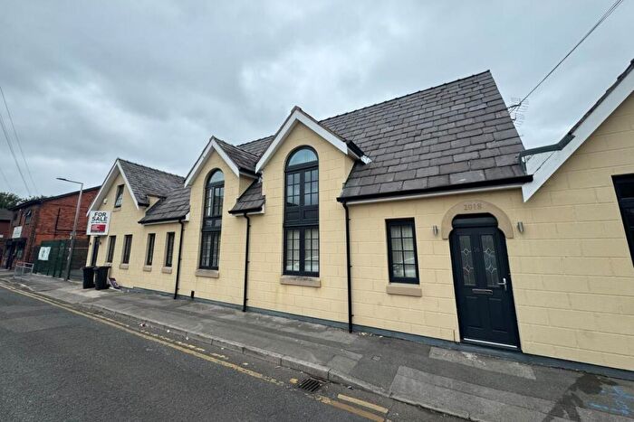 14 Bedroom Flat For Sale In , & Meyer Street, Stockport, Cheshire, SK3