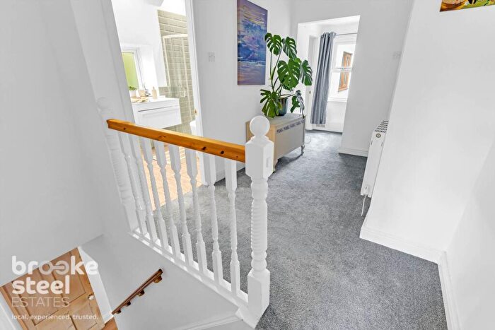 2 Bedroom End Of Terrace House For Sale In Burnley Road, Edenfield, BL0