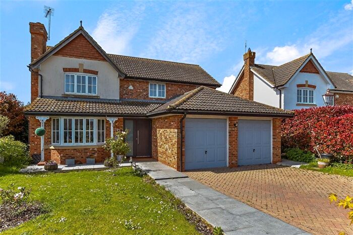 4 Bedroom Detached House For Sale In Court Tree Drive, Eastchurch, Sheerness, Kent, ME12