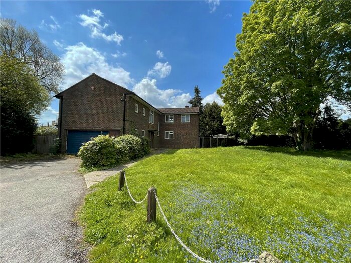 4 Bedroom Detached House To Rent In High Street, Hamble, Hampshire, SO31