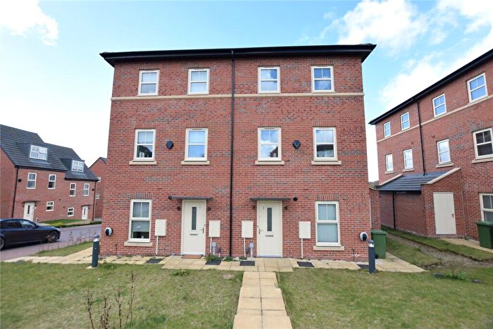 2 Bedroom Semi-Detached House To Rent In Burnby Close, Leeds, West Yorkshire, LS14