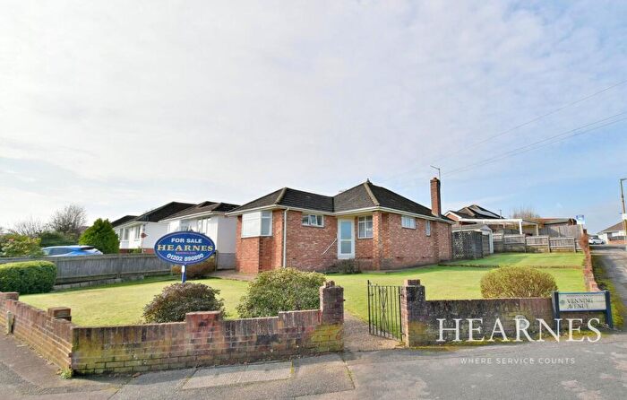 2 Bedroom Detached Bungalow For Sale In Shapland Avenue, Bournemouth, BH11