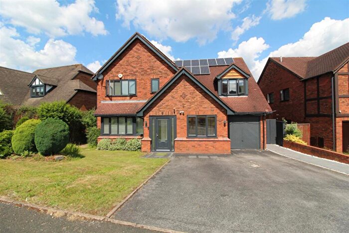 4 Bedroom Detached House To Rent In Oak Tree Lane, Hollywood, Birmingham, B47