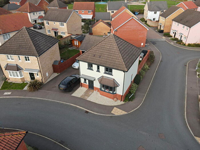 3 Bedroom Detached House For Sale In Alder Way, Sudbury, CO10