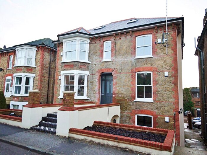 1 Bedroom Flat To Rent In Rose Valley, Brentwood, Essex, CM14