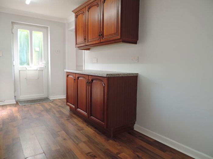 1 Bedroom Bungalow To Rent In Hall Road, Aughton, S26