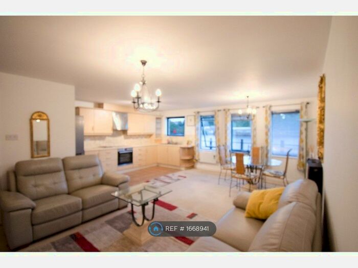 2 Bedroom Flat To Rent In Quayside, Newcastle Upon Tyne, NE1