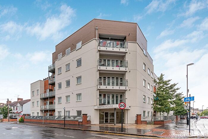 2 Bedroom Flat For Sale In Flat, Griffin House, London Road, Croydon, Surrey, CR0