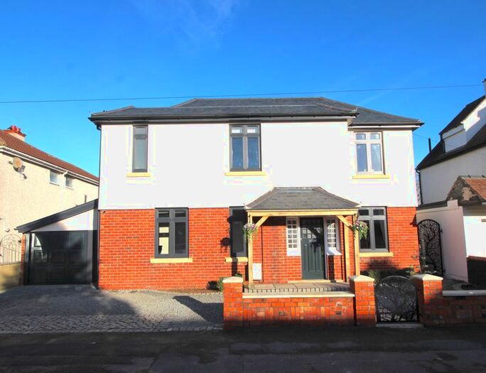 4 Bedroom Detached House For Sale In Broome Manor Lane, Broome Manor