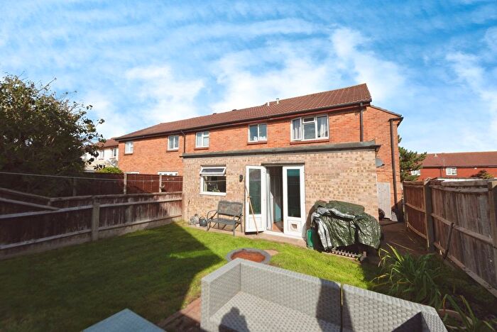 1 Bedroom Flat For Sale In Cheriton Road, Gosport, Hampshire, PO12