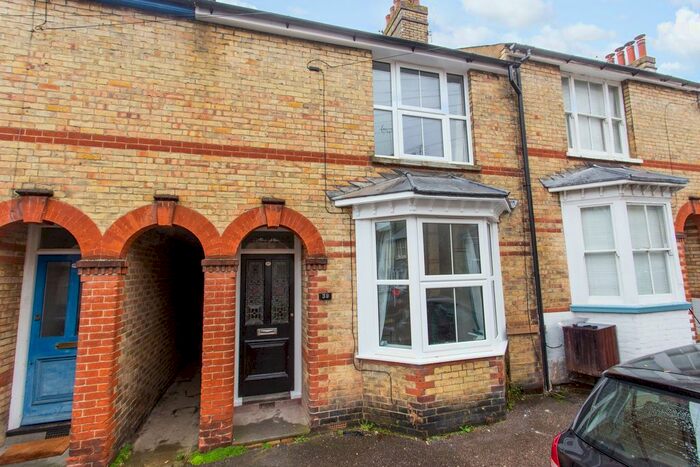 2 Bedroom Terraced House To Rent In Guildford Road, Canterbury, CT1