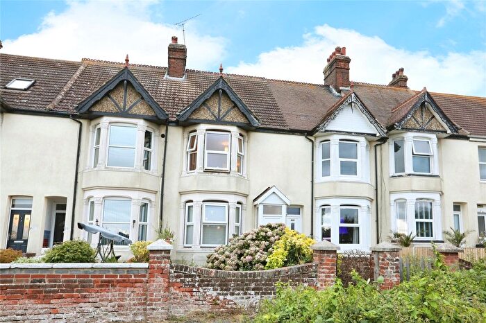 3 Bedroom Terraced House For Sale In Alsager Avenue, Queenborough, Kent, ME11