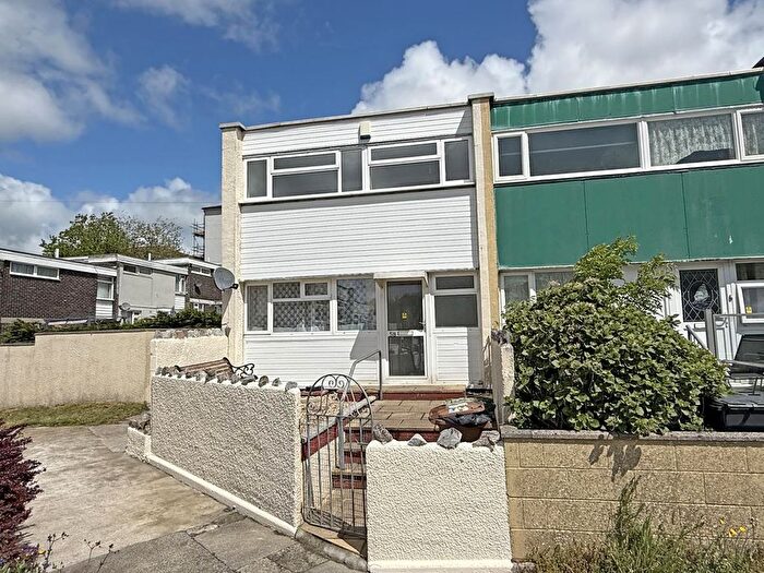 3 Bedroom End Of Terrace House For Sale In Langley Crescent, Southway, Plymouth, PL6