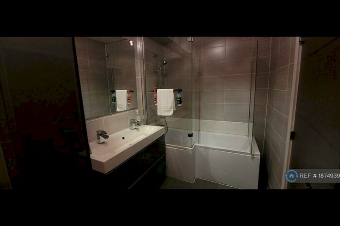 2 Bedroom Flat To Rent In Albion Place, Maidstone, ME14