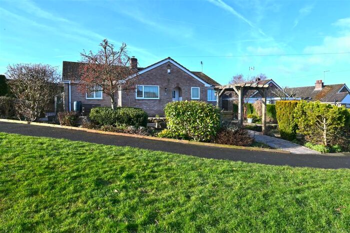 2 Bedroom Detached Bungalow For Sale In Moss Lane, Hulland Ward, Ashbourne, DE6