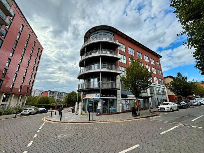 2 Bedroom Flat To Rent In Cregoe Street, Birmingham, West Midlands, B15