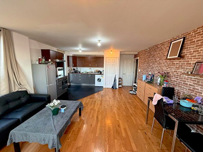 2 Bedroom Flat To Rent In Tyler Street, Greenwich, SE10