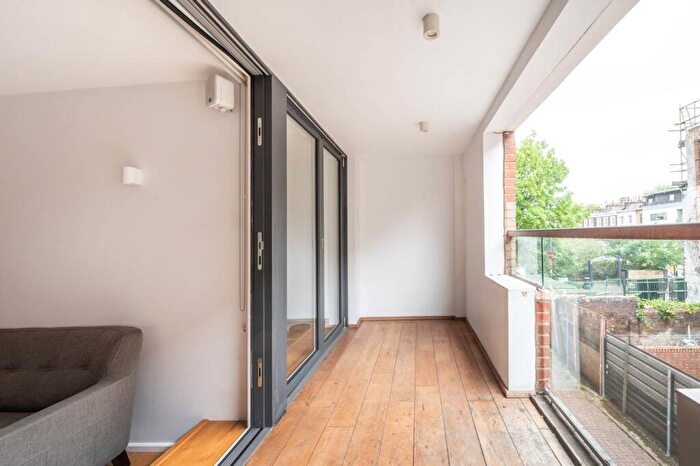 1 Bedroom Flat For Sale In Baynes Street, Camden Town, London, NW1