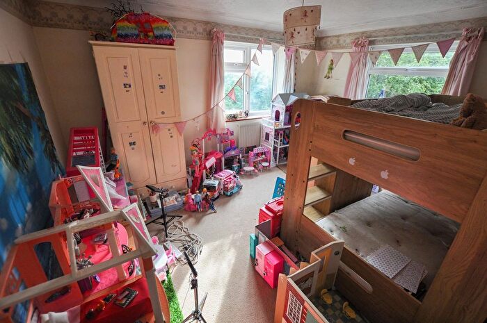 4 Bedroom Detached House For Sale In New Road, Lytchett Minster, Poole, BH16