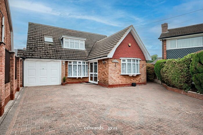 4 Bedroom Detached House For Sale In Lyndon Close, Castle Bromwich, B36