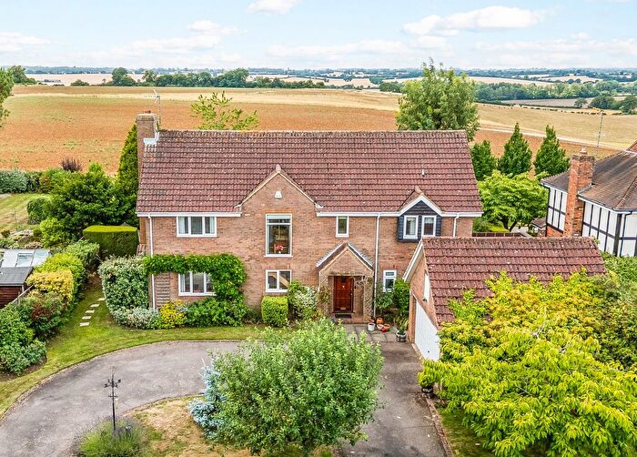 4 Bedroom Detached House For Sale In Prospect Lane, Harpenden, Hertfordshire, AL5