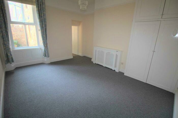 2 Bedroom Apartment To Rent In Shrubbery Walk, Weston-super-Mare, BS23