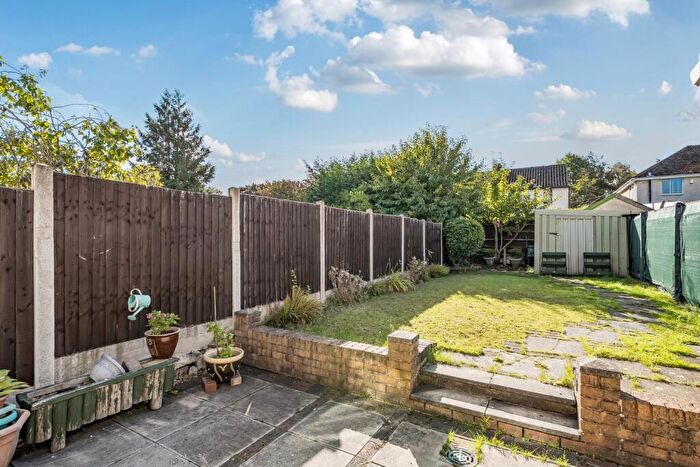 2 Bedroom Semi-Detached House For Sale In Hampshire Road, West Bromwich, West Midlands, B71