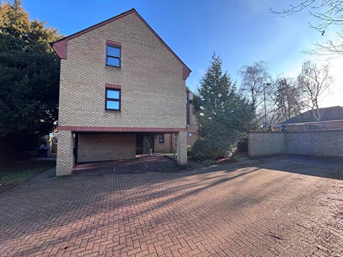 2 Bedroom Apartment To Rent In Lawns Court, Royston, SG8