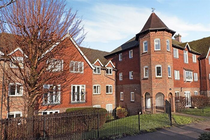 2 Bedroom Flat For Sale In Ockford Road, Godalming, GU7
