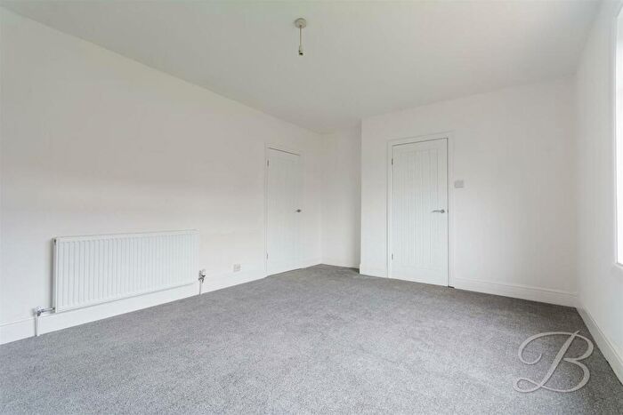 3 Bedroom Semi-Detached House For Sale In Whinney Lane, New Ollerton, Newark, NG22