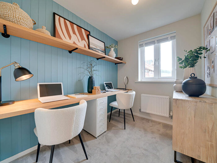 3 Bedroom End Of Terrace House For Sale In Caspian Crescent, Scartho Top, Grimsby, DN33