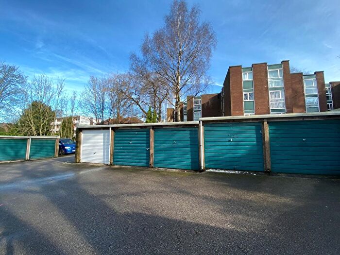2 Bedroom Flat To Rent In Ashfell Court, Edge Lane, Chorlton, M21