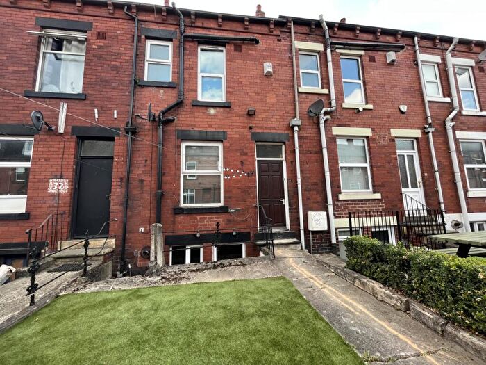 6 Bedroom Terraced House To Rent In Langdale Terrace, Leeds, West Yorkshire, LS6